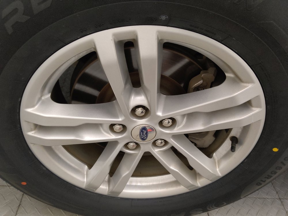 Used 2023 Ford Explorer XLT RWD image 31