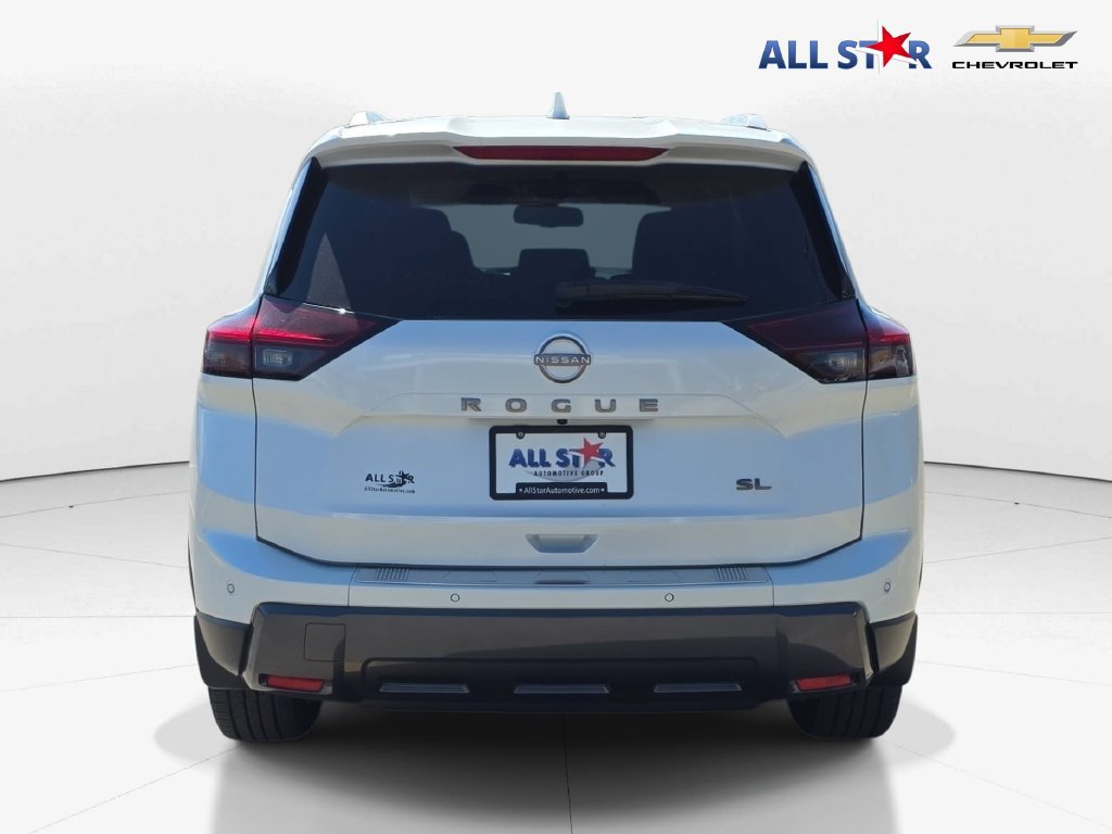 Used 2024 Nissan Rogue SL w/ SL Premium Package FWD image 4