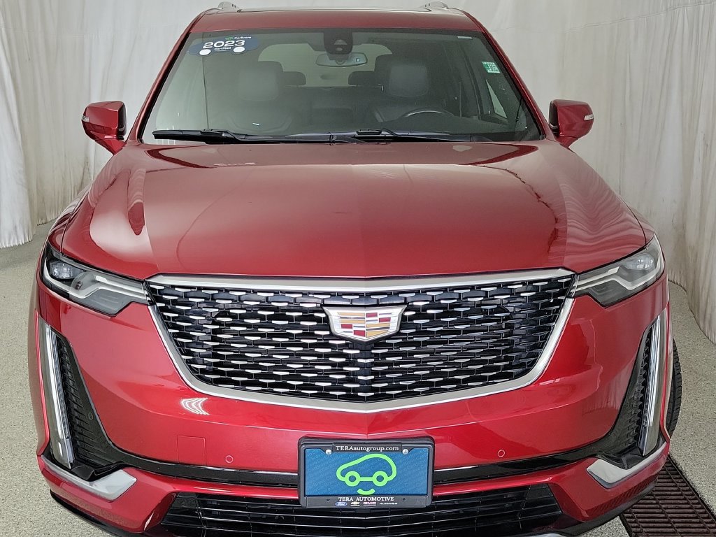 Certified 2023 Cadillac XT6 Luxury FWD image 3