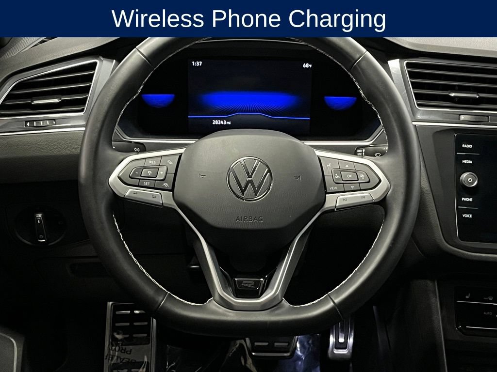 Certified 2023 Volkswagen Tiguan SE R-Line FWD image 9