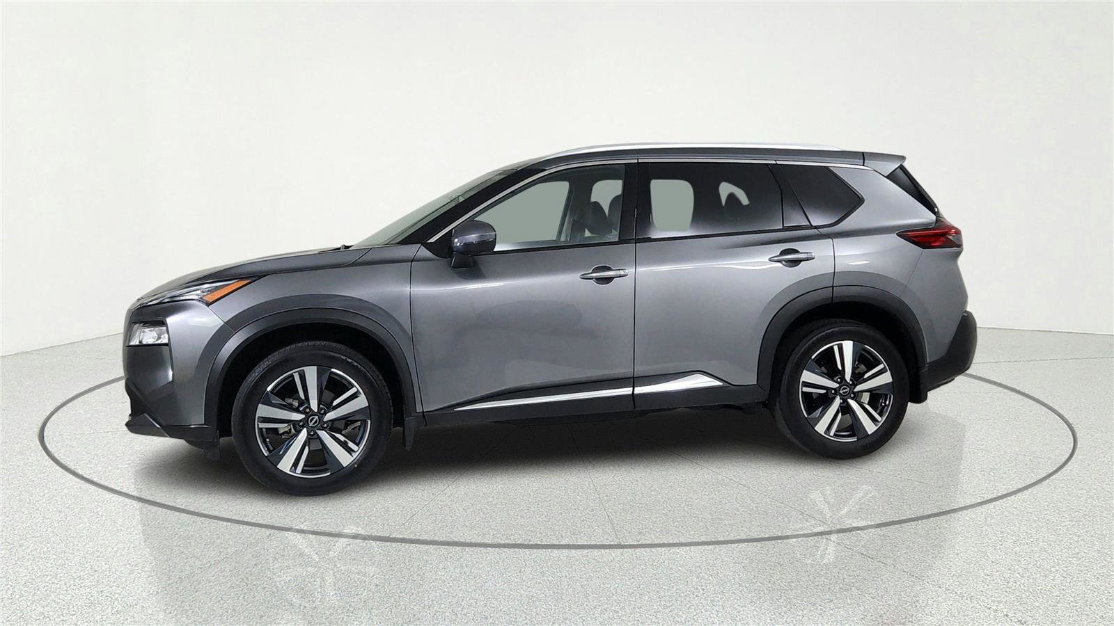 Certified 2023 Nissan Rogue SL image 3