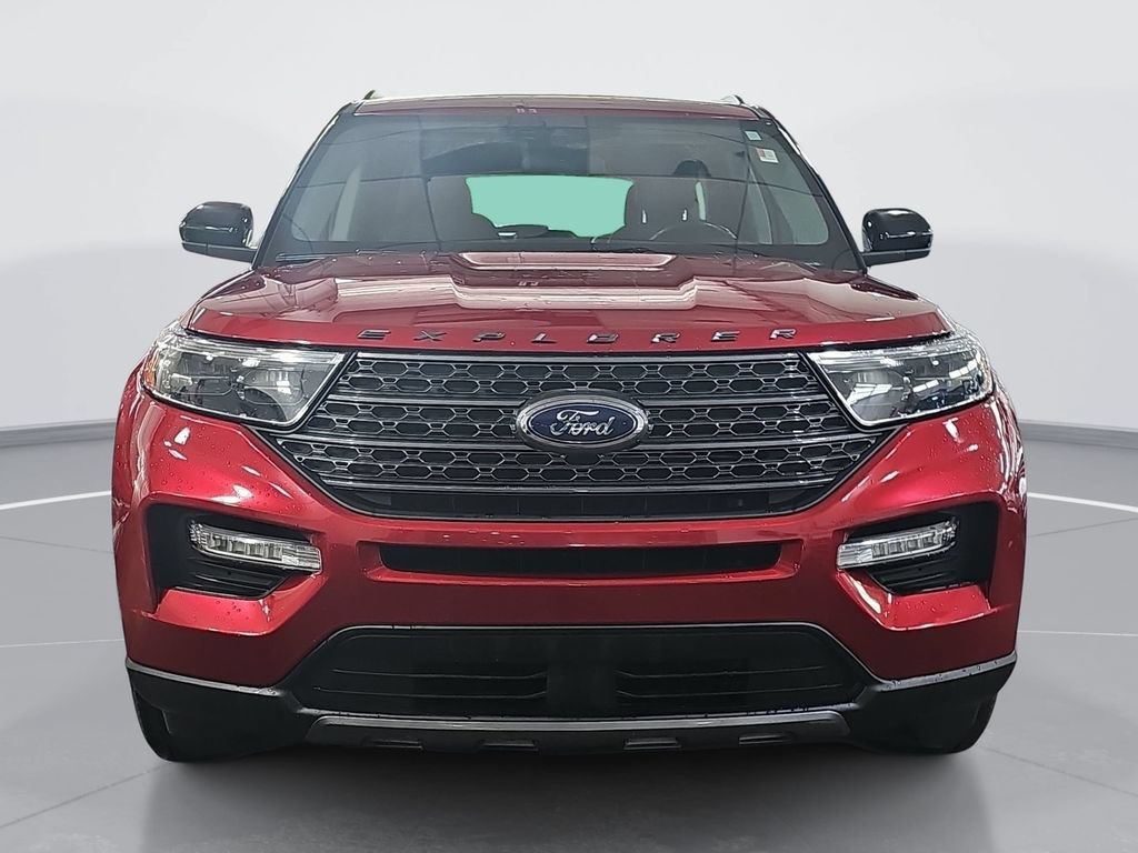 Used 2022 Ford Explorer XLT w/ Equipment Group 202A AWD/4WD image 10