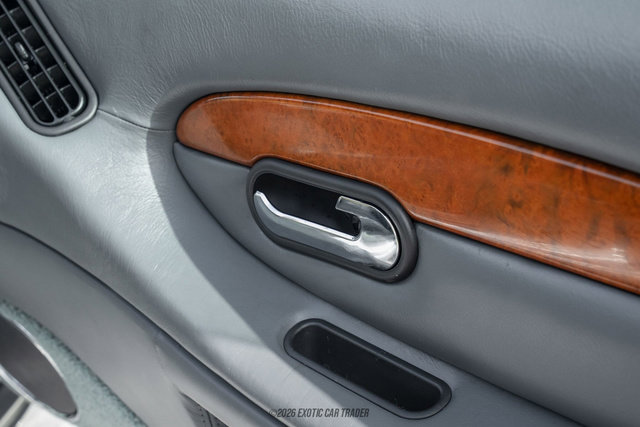 Used 2003 Aston Martin DB7 Vantage RWD image 35