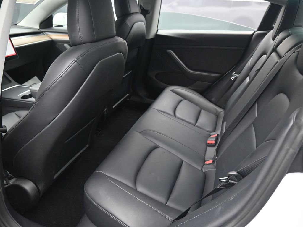 Used 2022 Tesla Model 3 image 25