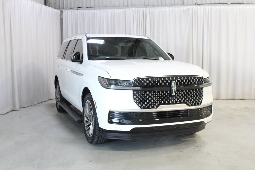 New 2027 Lincoln Navigator Reserve AWD/4WD image 37