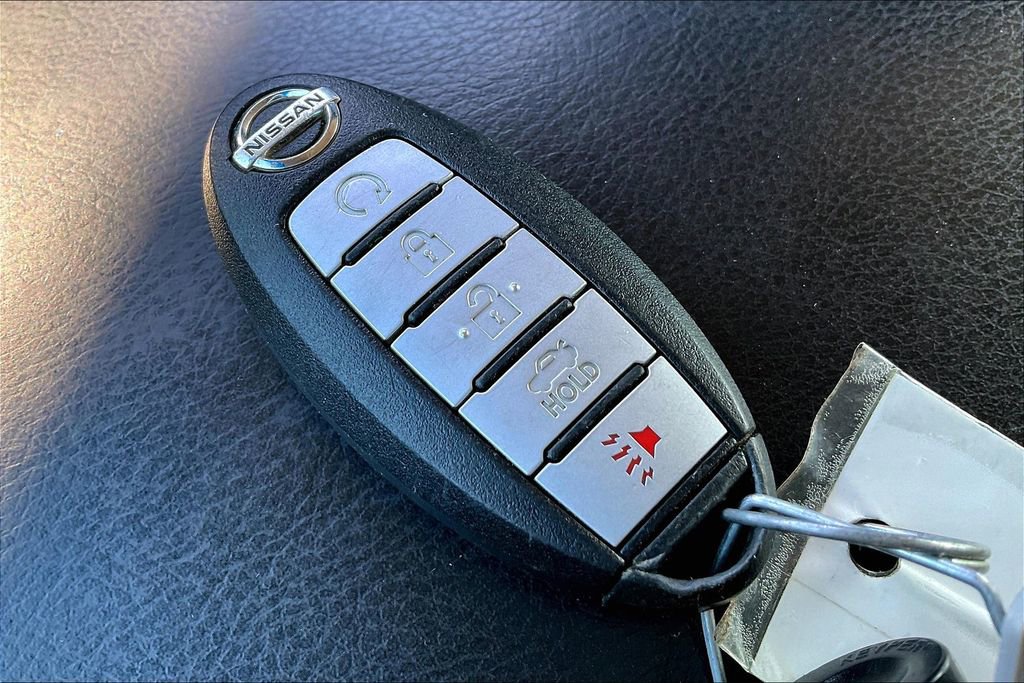 Used 2015 Nissan Altima 2.5 SL w/ Moonroof Package image 10