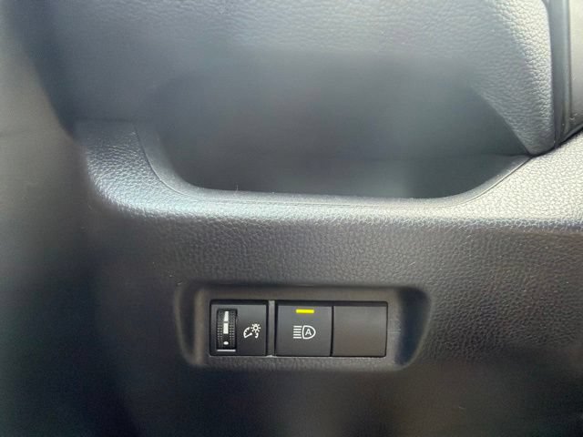 Used 2019 Toyota RAV4 XLE w/ Carpet Mat Package AWD/4WD image 24