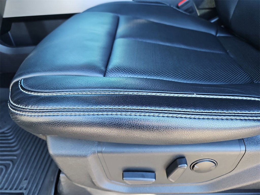 Used 2019 Ford F150 Lariat image 28