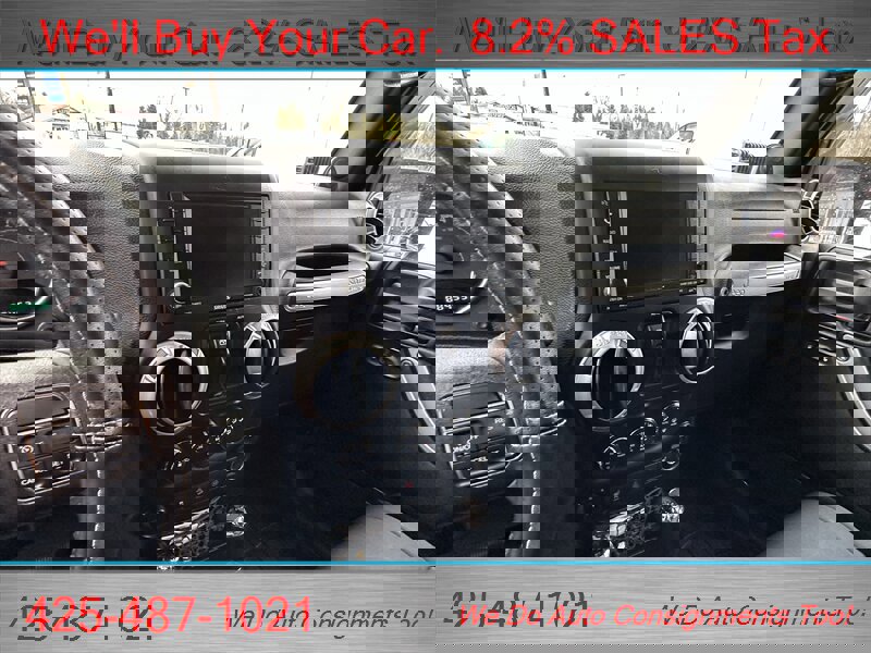 Used 2012 Jeep Wrangler Unlimited Rubicon w/ Connectivity Group image 19