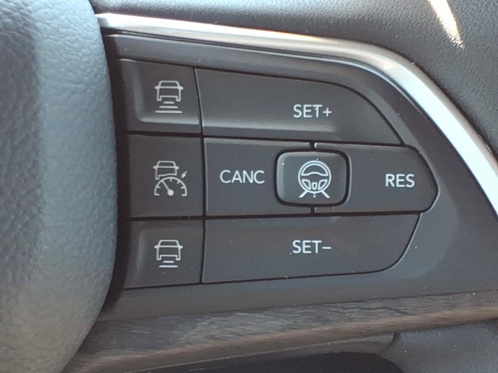 New 2026 Jeep Grand Cherokee L 4WD image 17