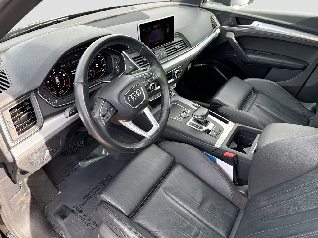Used 2020 Audi Q5 2.0T Titanium Premium Plus w/ Premium Plus Package image 26
