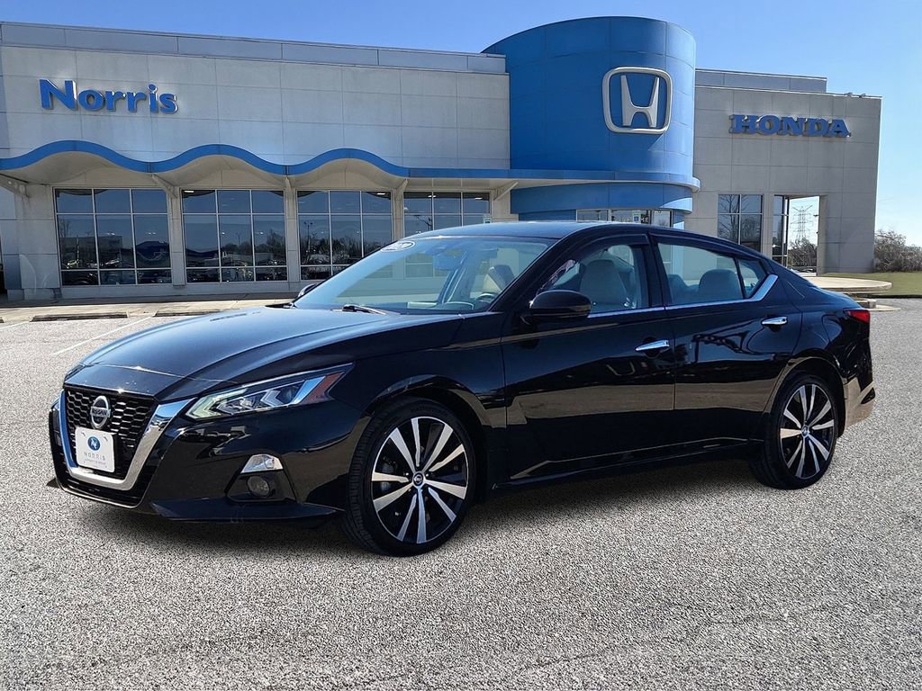 Used 2019 Nissan Altima 2.5 Platinum image 2