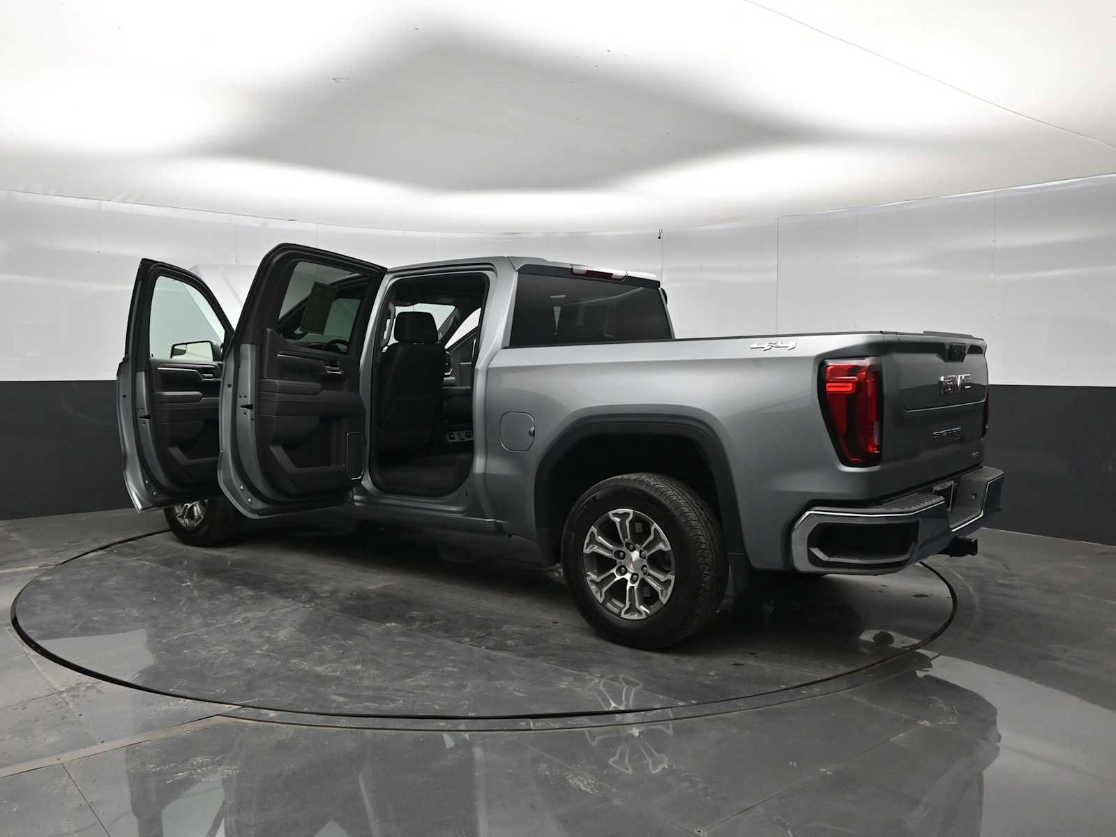 Used 2026 GMC Sierra 1500 SLT AWD/4WD image 50