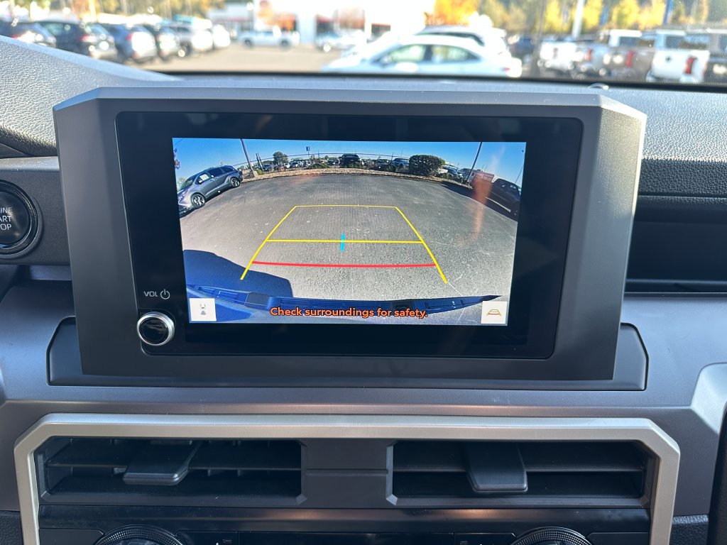 Certified 2024 Toyota Tacoma SR5 AWD/4WD image 17
