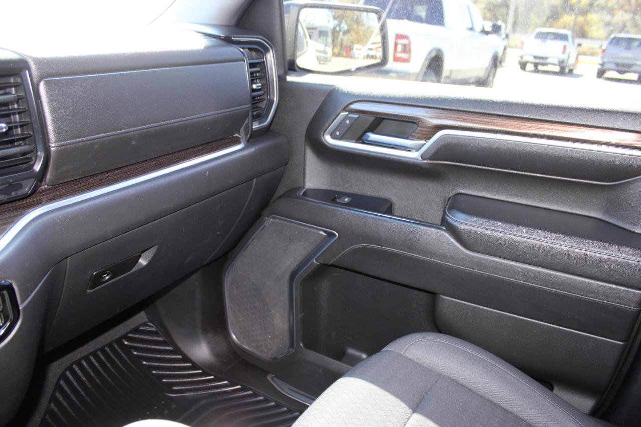 Used 2022 Chevrolet Silverado 1500 RST RWD image 21