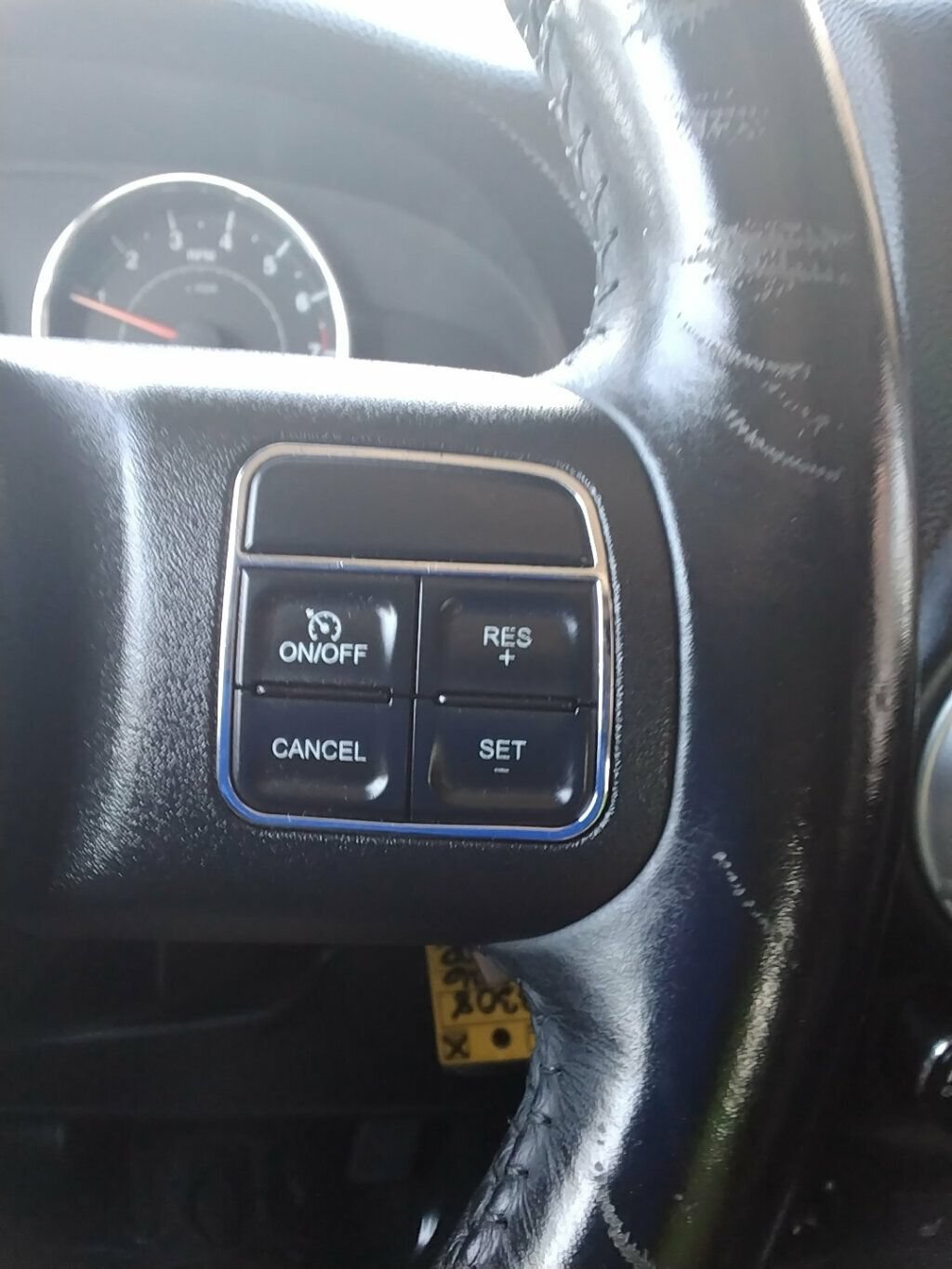 Used 2016 Jeep Wrangler Unlimited Sahara w/ Connectivity Group AWD/4WD image 14