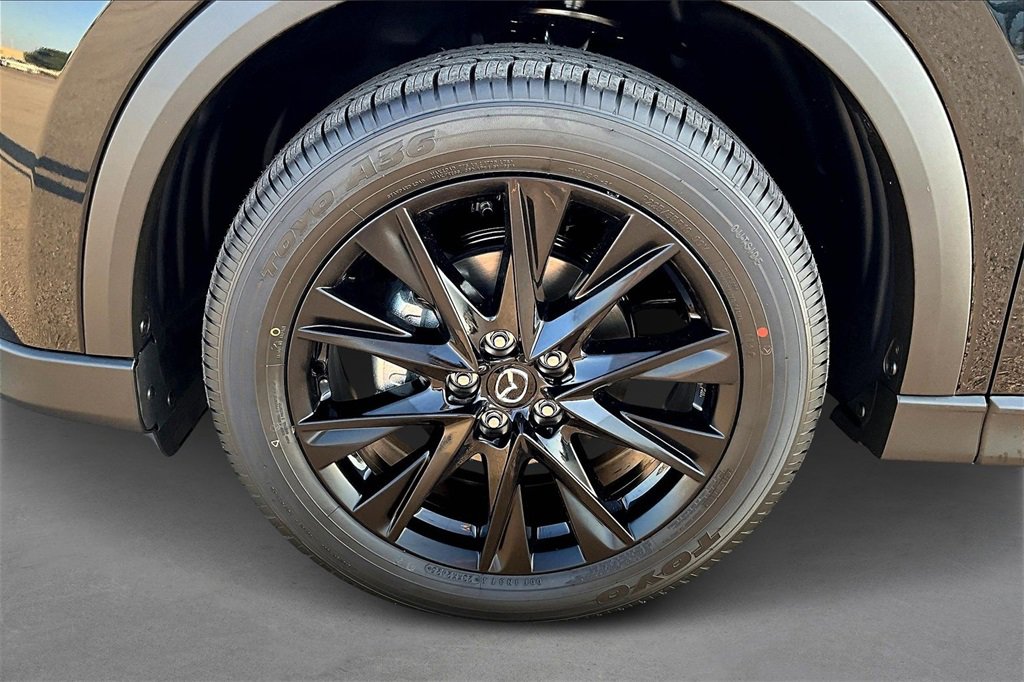 New 2025 MAZDA CX-5 Carbon Edition image 12