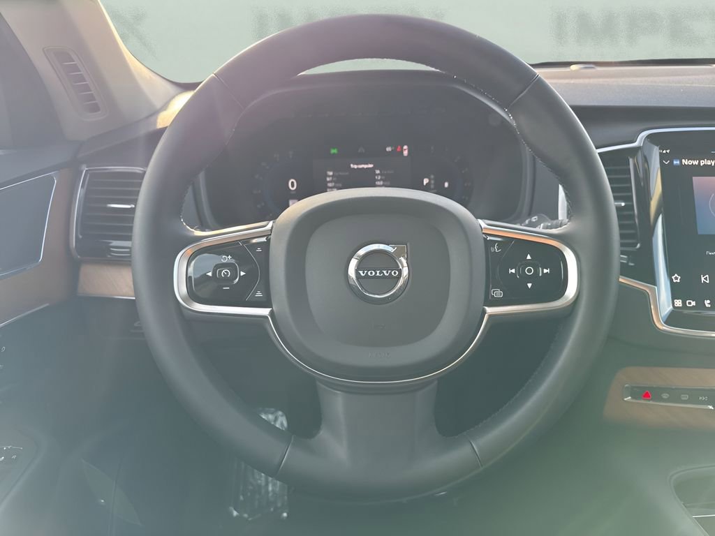 Used 2024 Volvo XC90 B6 Plus image 15