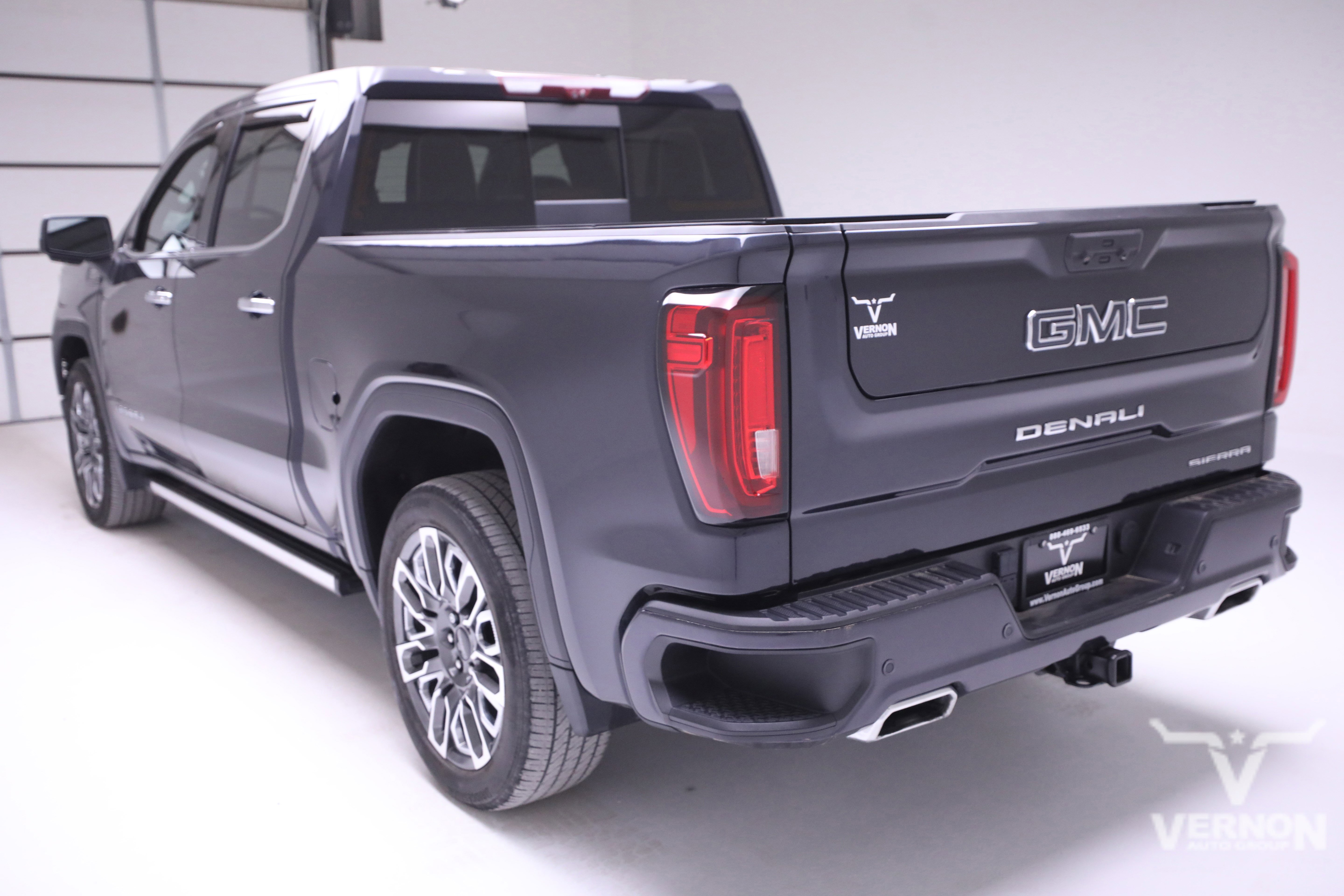 Used 2023 GMC Sierra 1500 Denali Ultimate image 3