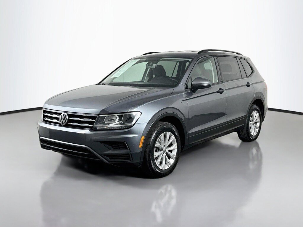 Used 2019 Volkswagen Tiguan S w/ 3rd Row Seat Package AWD/4WD image 1