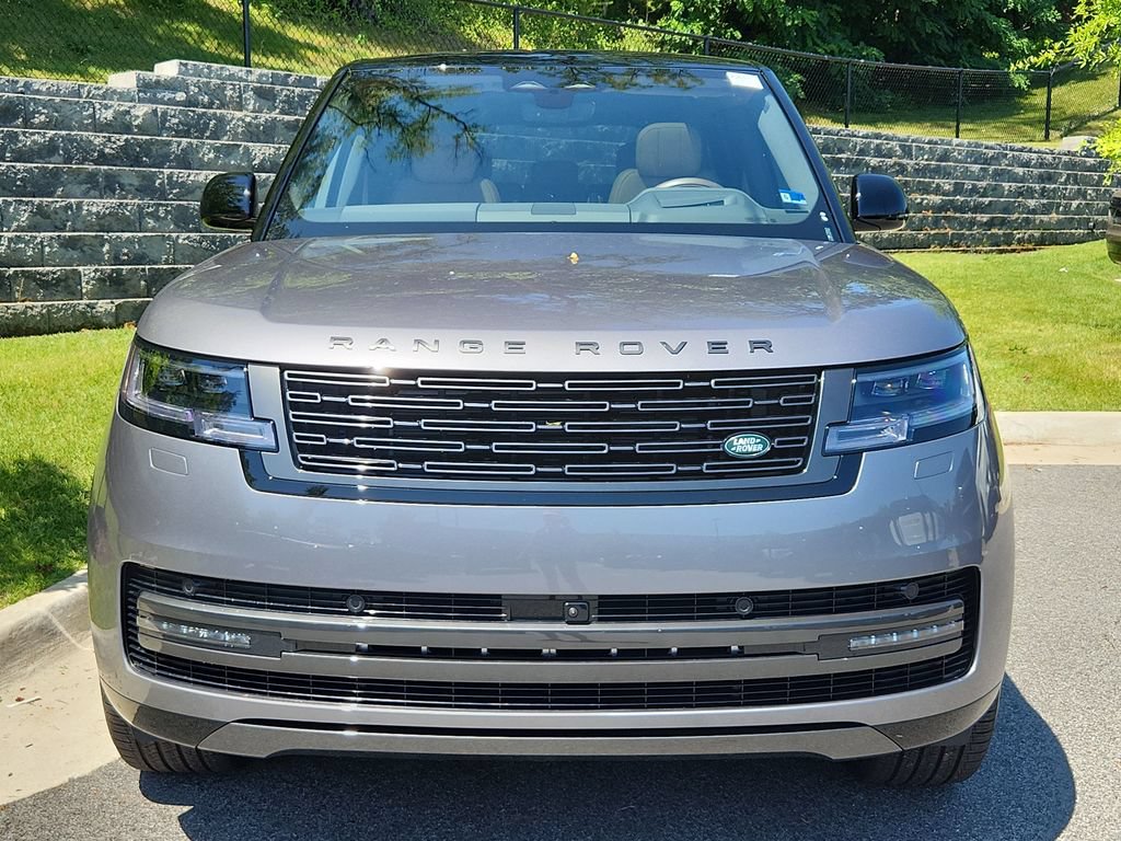 New 2026 Land Rover Range Rover Long Wheelbase SE AWD/4WD image 8