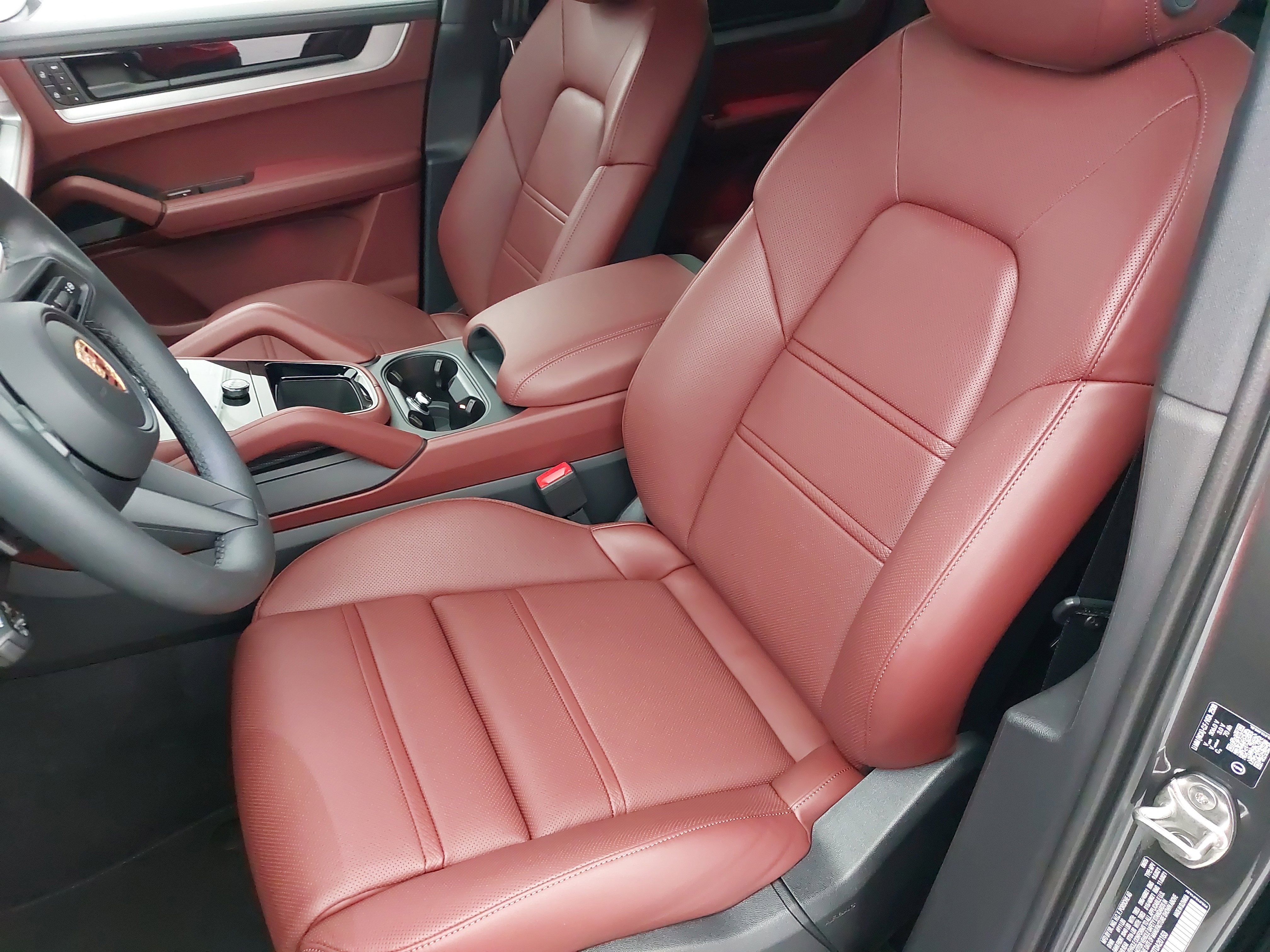 New 2026 Porsche Cayenne S image 17
