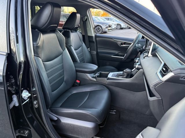 Used 2024 Toyota RAV4 XLE Premium image 19