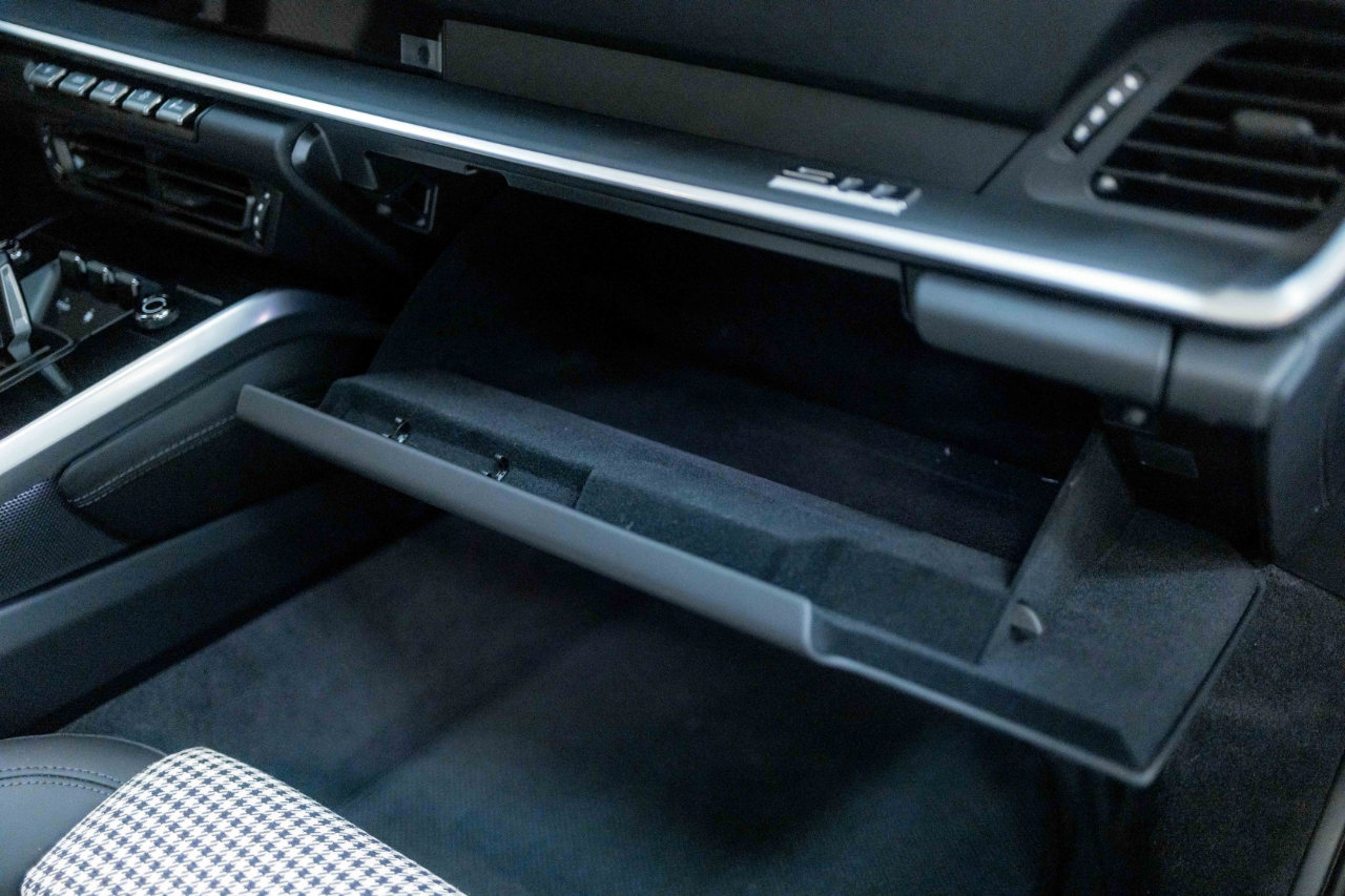 Used 2024 Porsche 911 Turbo image 52