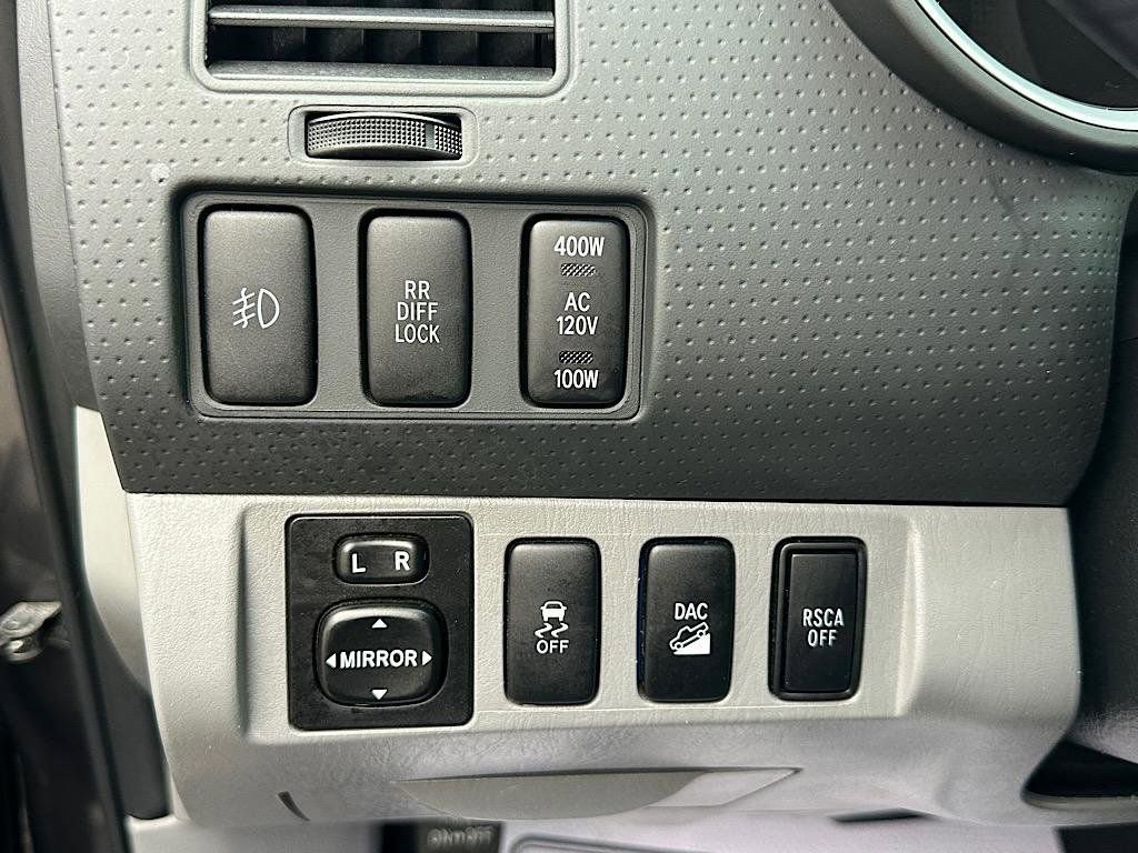 Used 2013 Toyota Tacoma 4x4 Double Cab w/ TRD Off-Road Pkg image 18