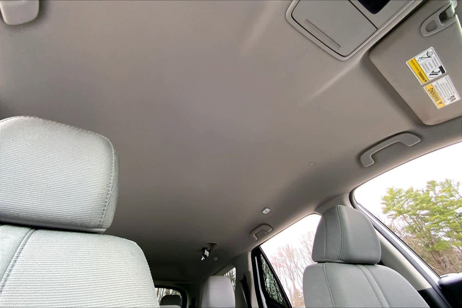 Used 2023 Honda Pilot LX image 14