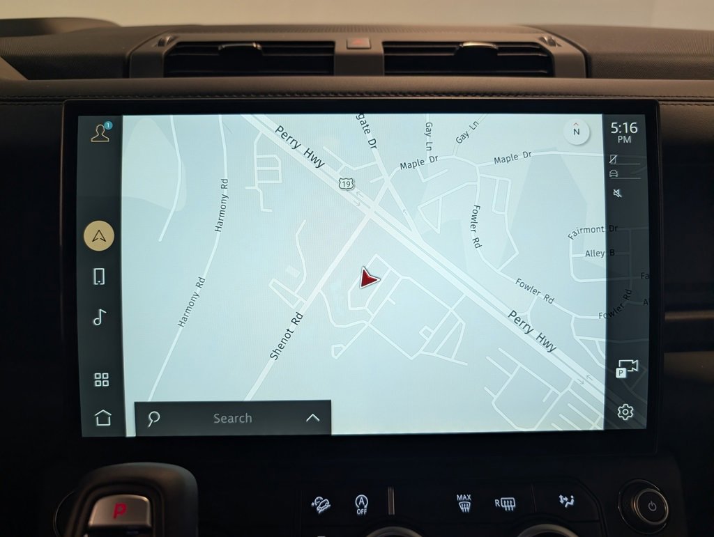 New 2026 Land Rover Defender 130 X-Dynamic SE image 19