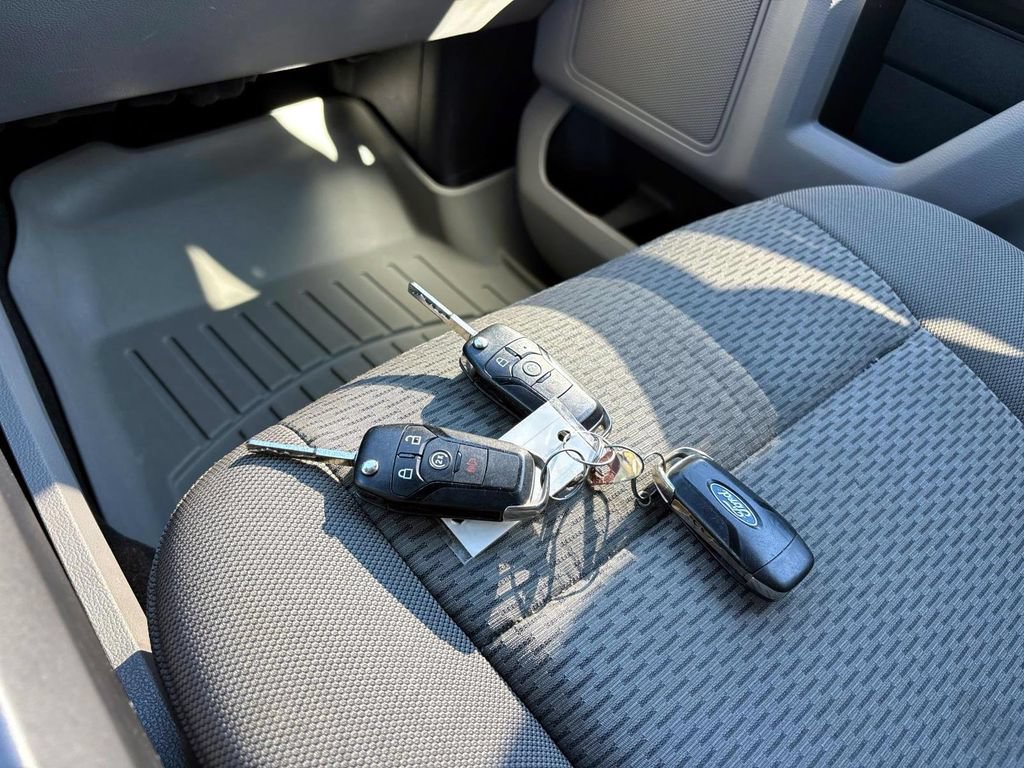Used 2019 Ford F150 XLT w/ Equipment Group 302A Luxury AWD/4WD image 28