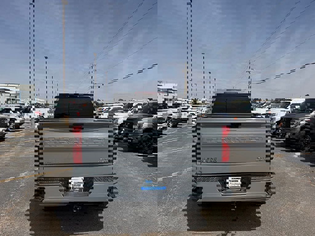 Used 2024 Chevrolet Silverado 1500 Custom image 6