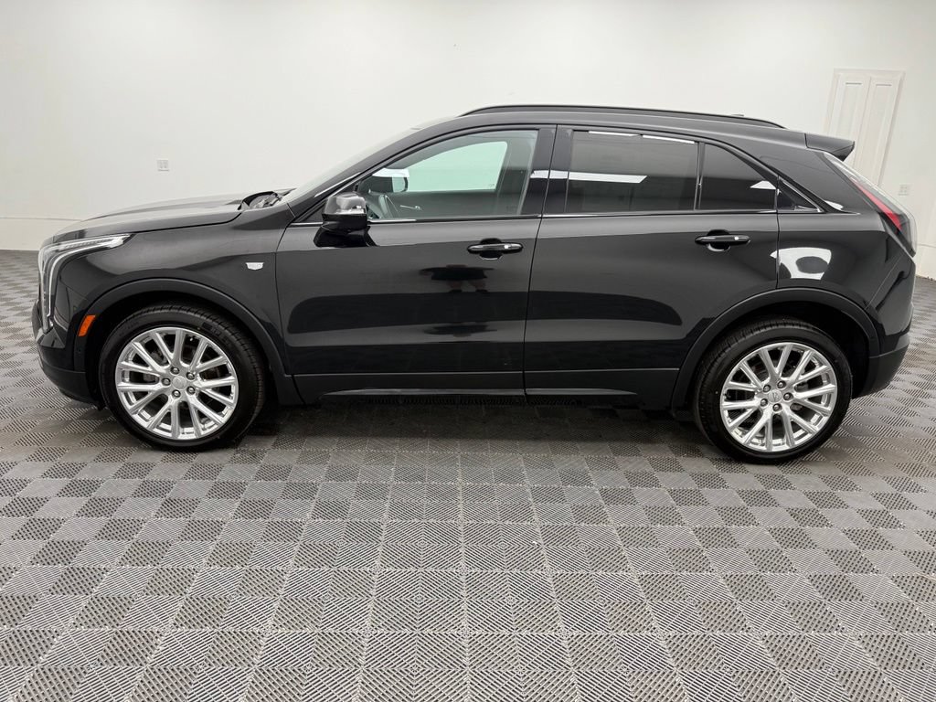 Used 2022 Cadillac XT4 Sport w/ Comfort Package AWD/4WD image 13