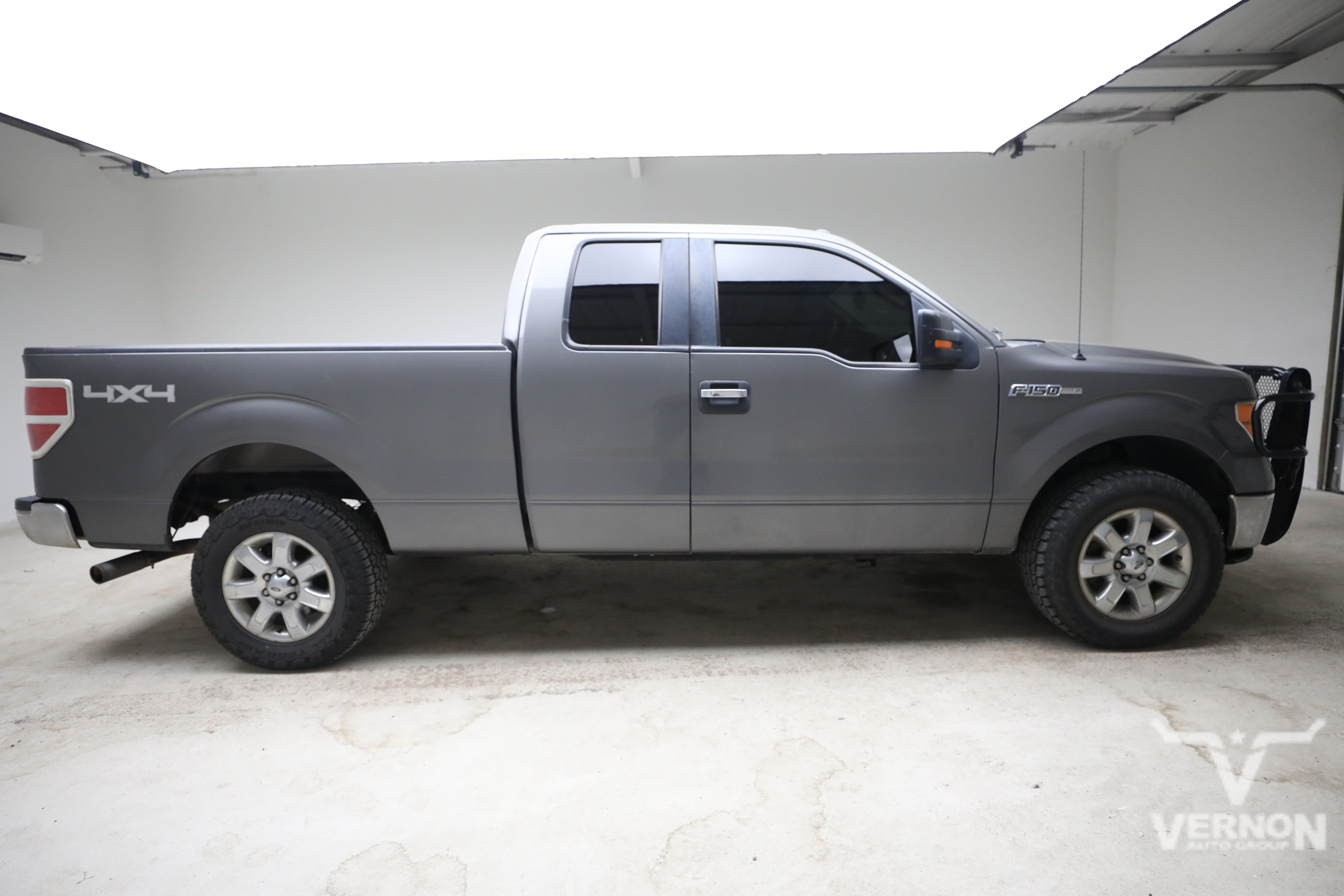 Used 2013 Ford F150 XLT w/ XLT Chrome Pkg AWD/4WD image 5
