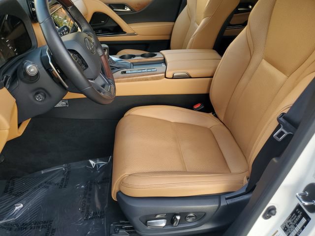 Used 2024 Lexus LX 600 4WD w/ Appearance Package image 20