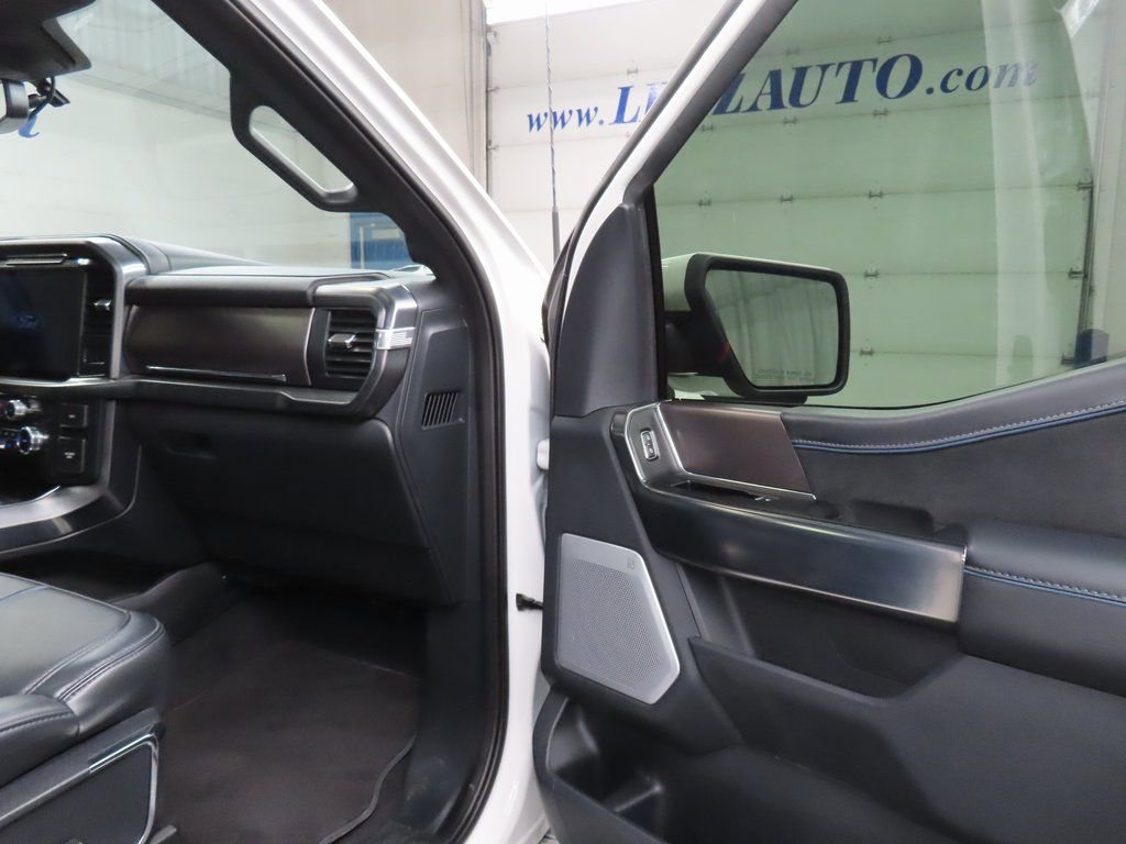 Used 2025 Ford F150 Platinum image 30