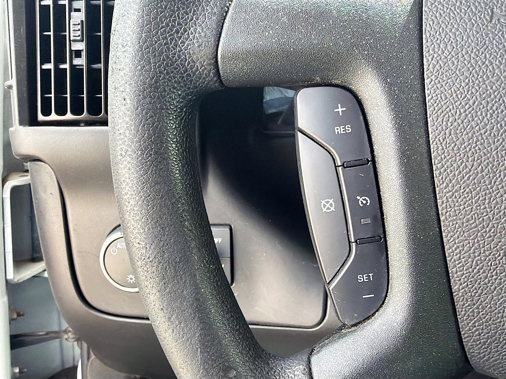 Used 2019 GMC Savana 2500 w/ Driver Convenience Package image 29