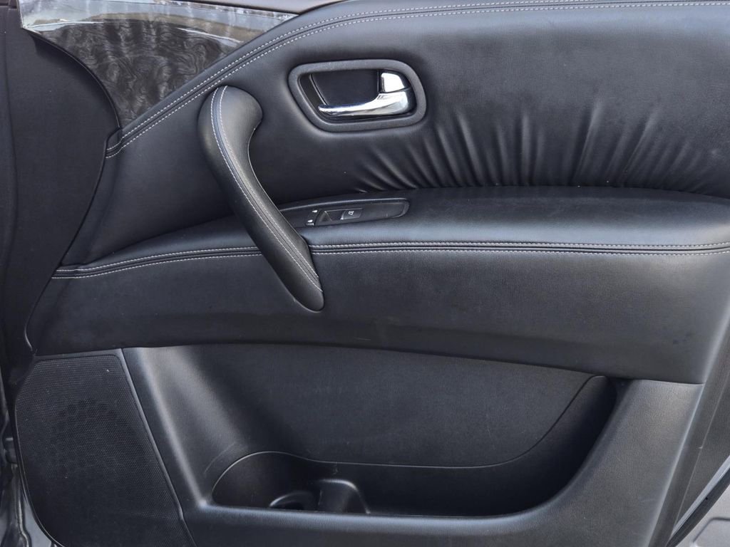 Used 2023 Nissan Armada Platinum w/ Captain's Chairs Package image 8