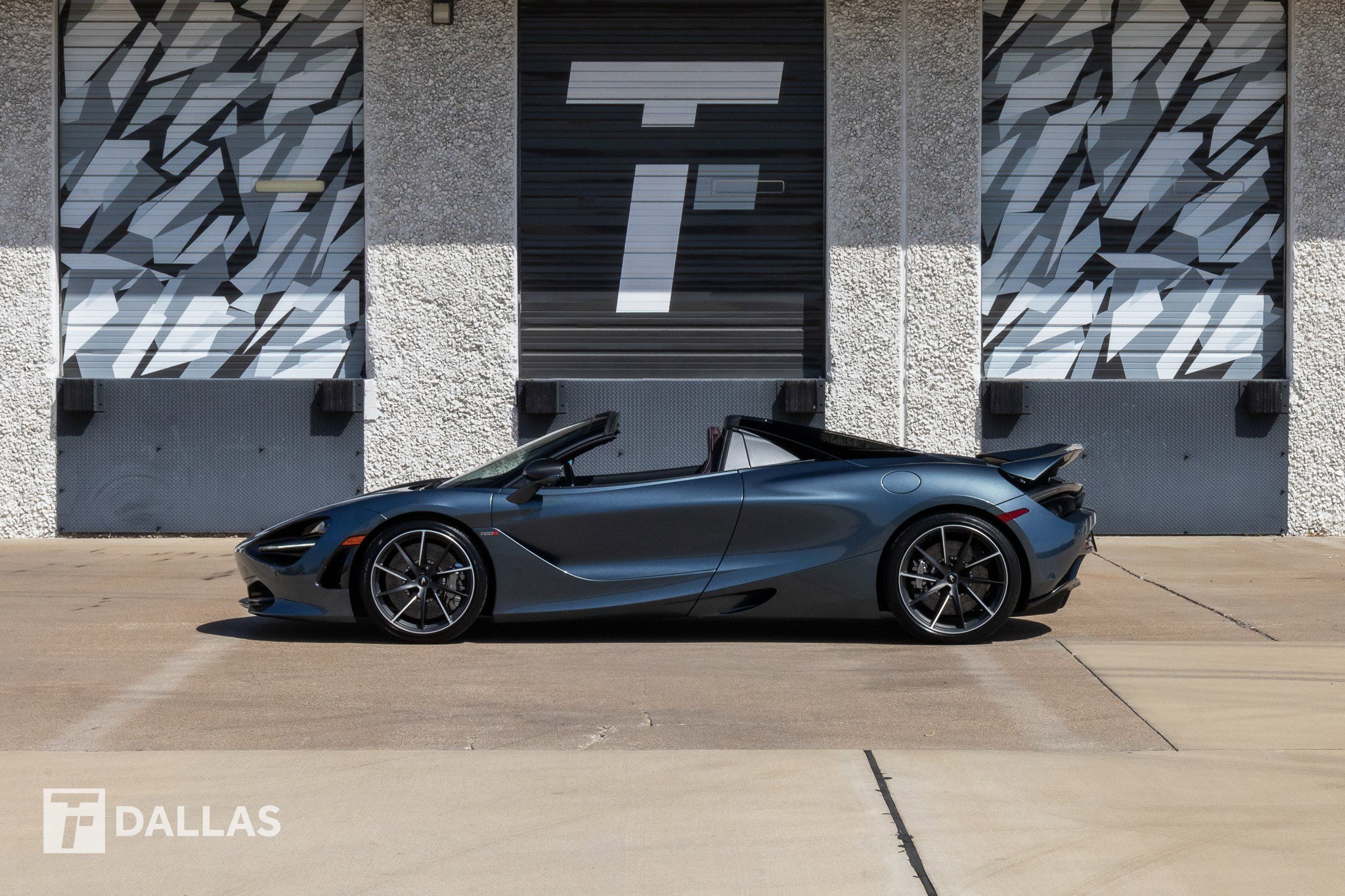 Used 2020 McLaren 720S Spider image 7
