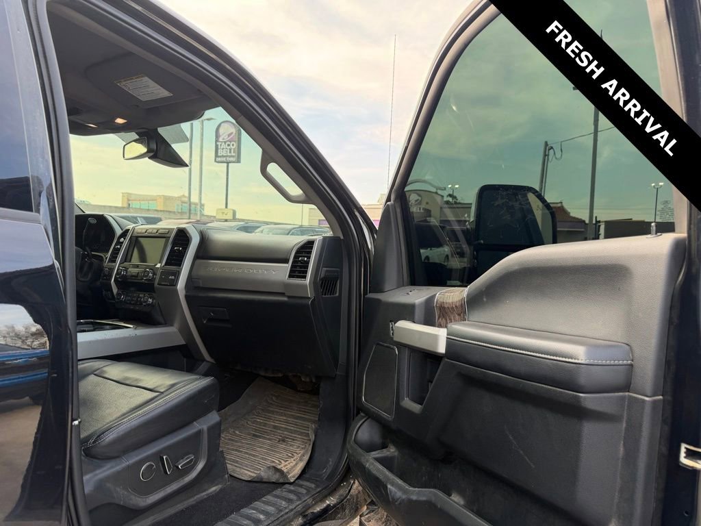 Used 2019 Ford F250 Lariat w/ Lariat Ultimate Package image 8