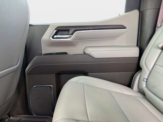 Used 2023 GMC Sierra 1500 SLT AWD/4WD image 14