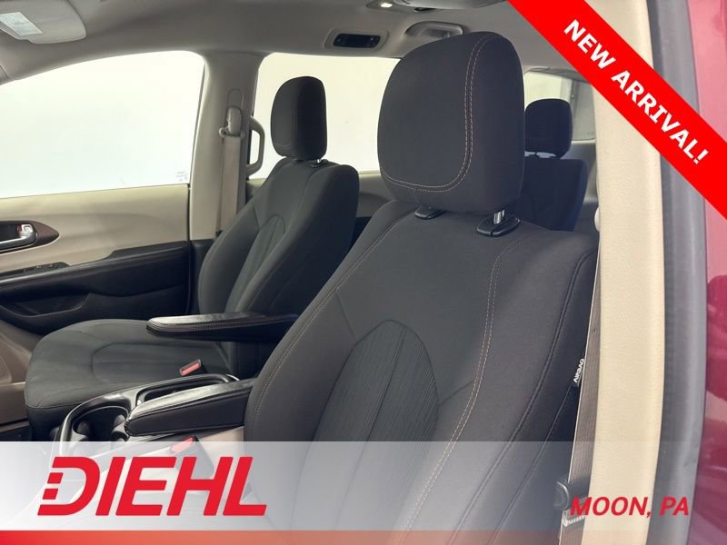 Used 2018 Chrysler Pacifica Touring Plus w/ Tire & Wheel Group image 22