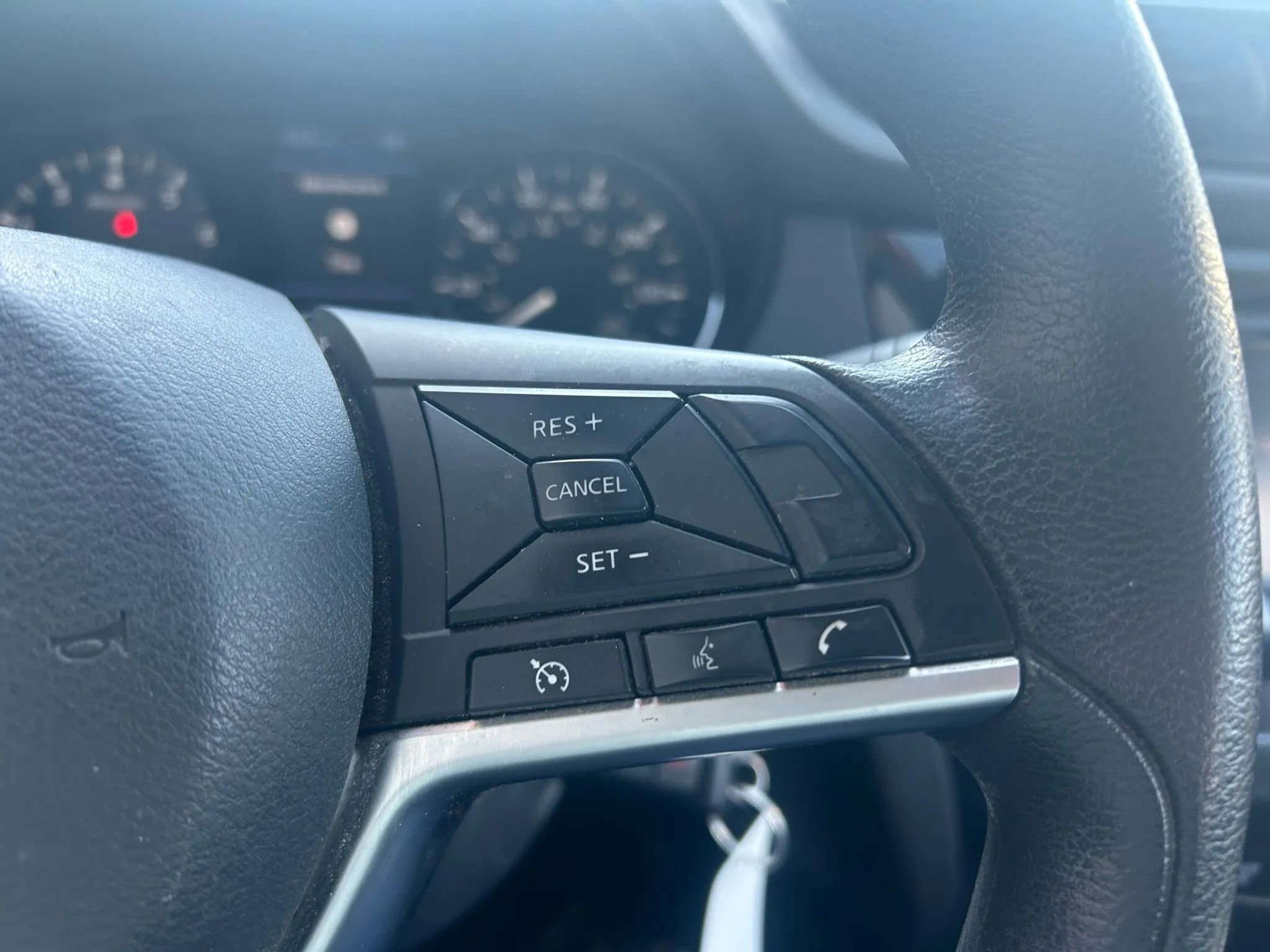 Used 2021 Nissan Rogue Sport S image 7