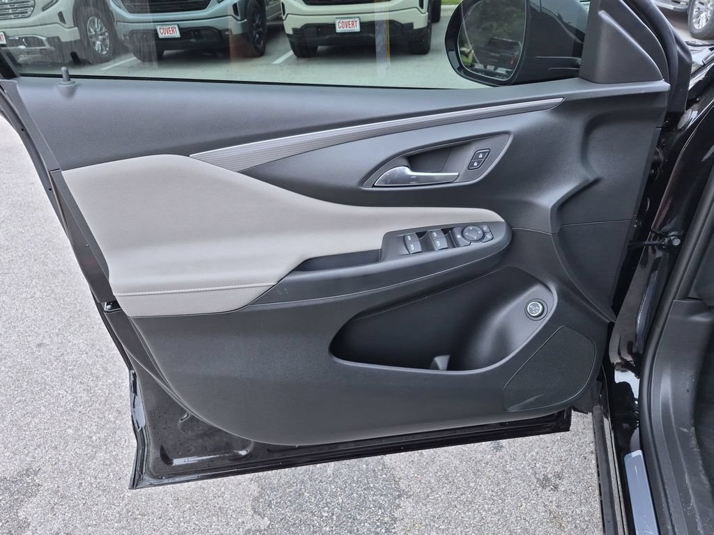 New 2026 Buick Envista Avenir FWD image 18