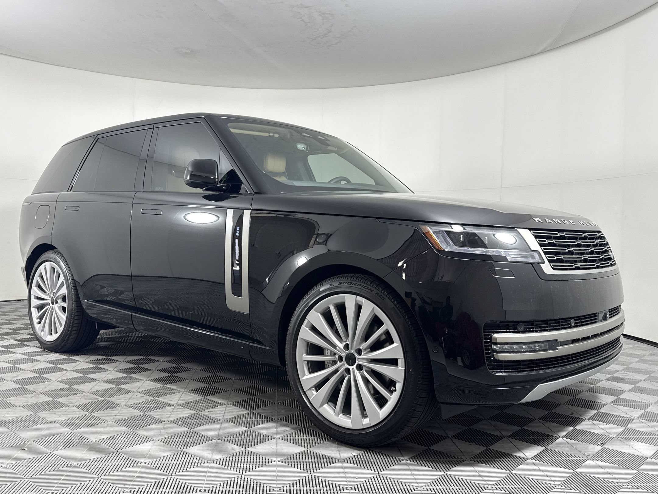 New 2026 Land Rover Range Rover SE AWD/4WD image 7