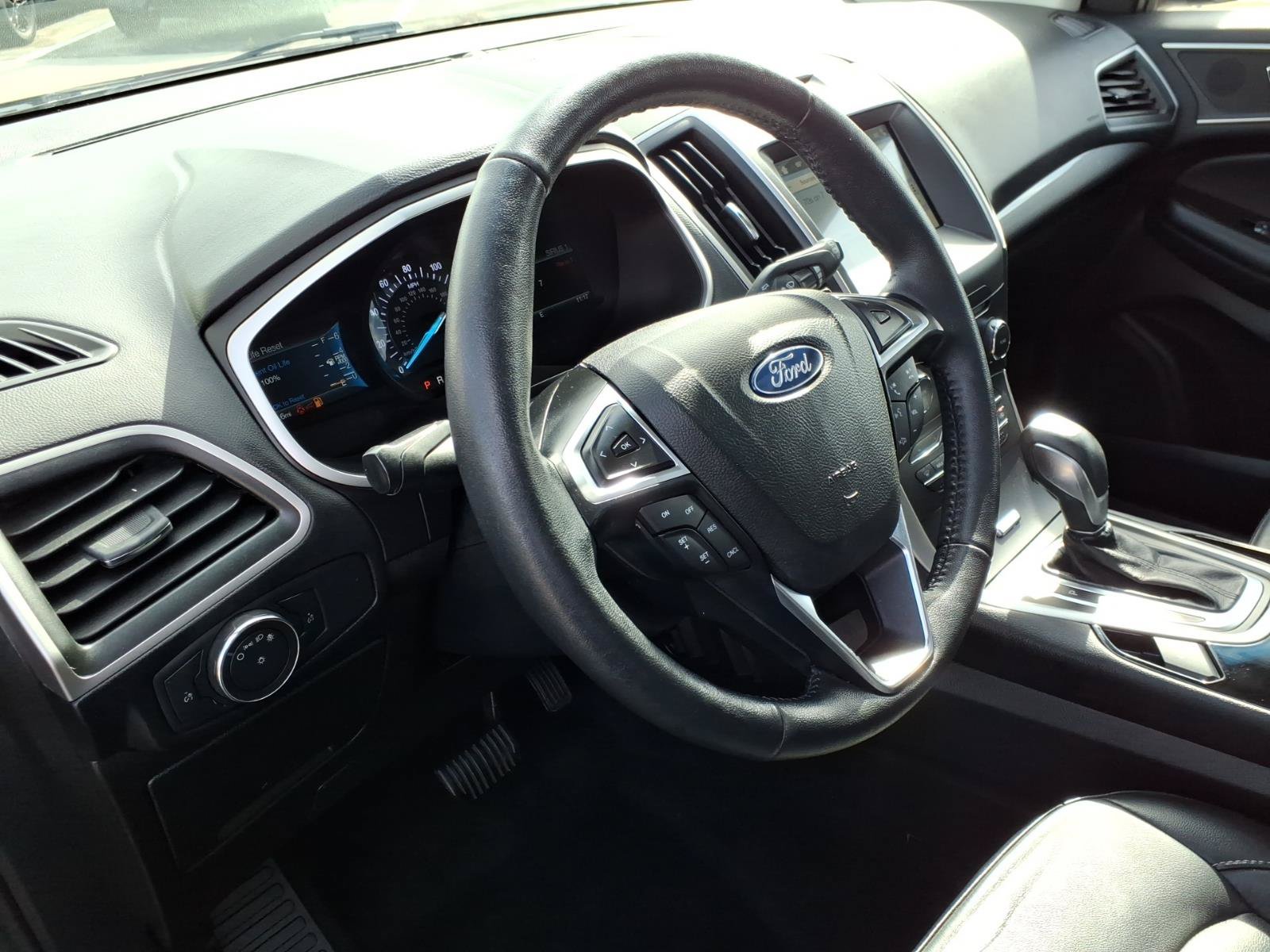 Used 2018 Ford Edge SEL w/ Equipment Group 201A AWD/4WD image 16