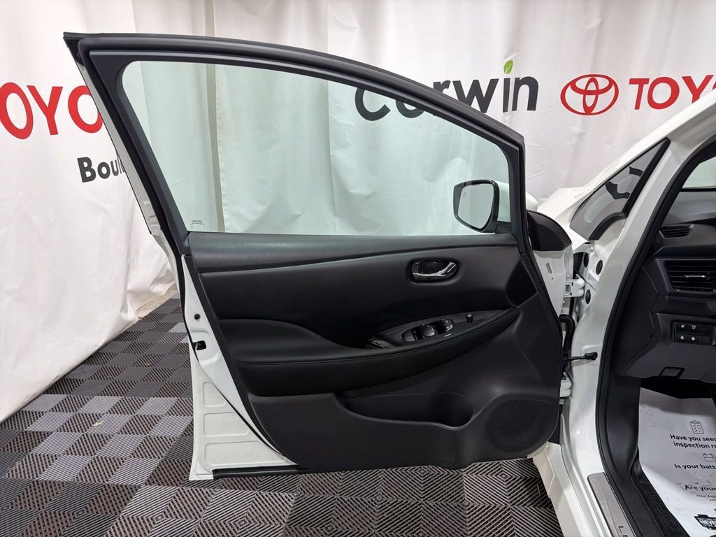 Used 2024 Nissan Leaf SV Plus image 19