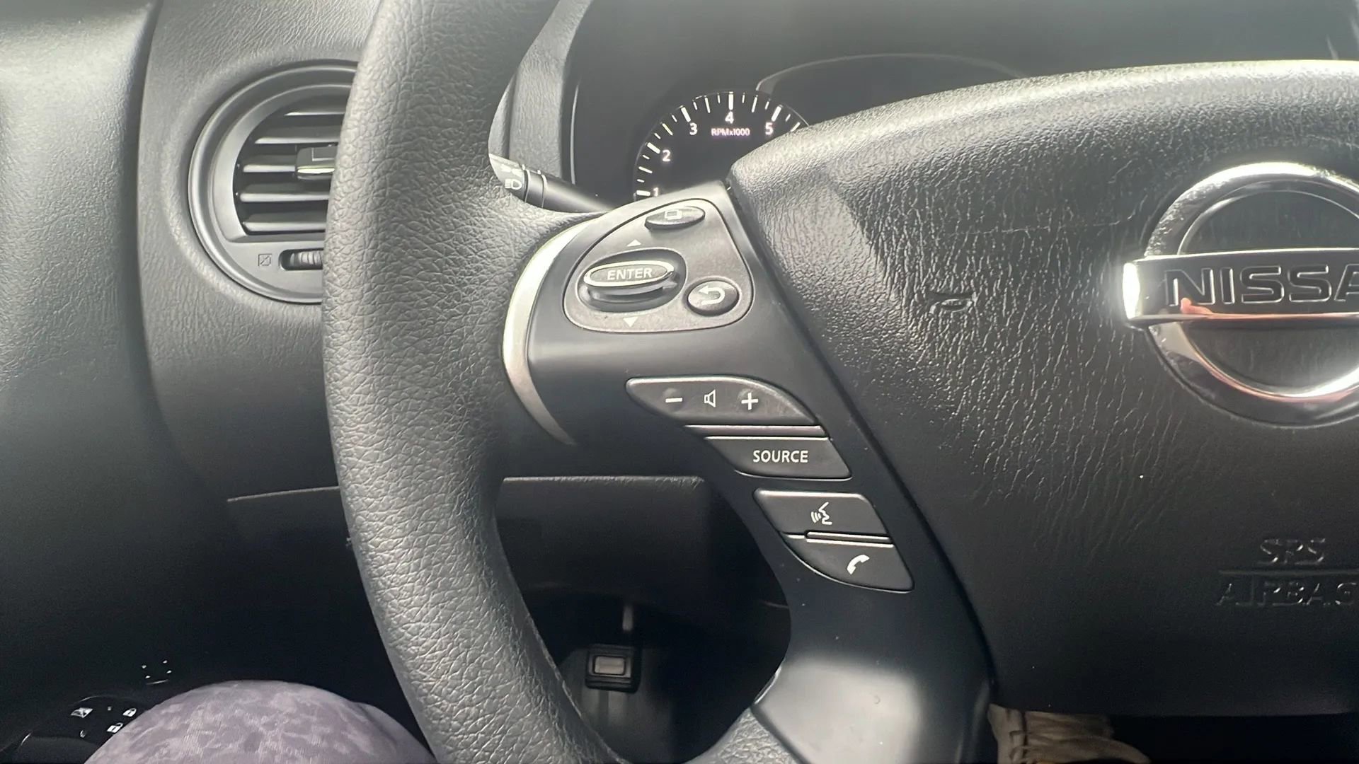 Used 2019 Nissan Pathfinder S image 15