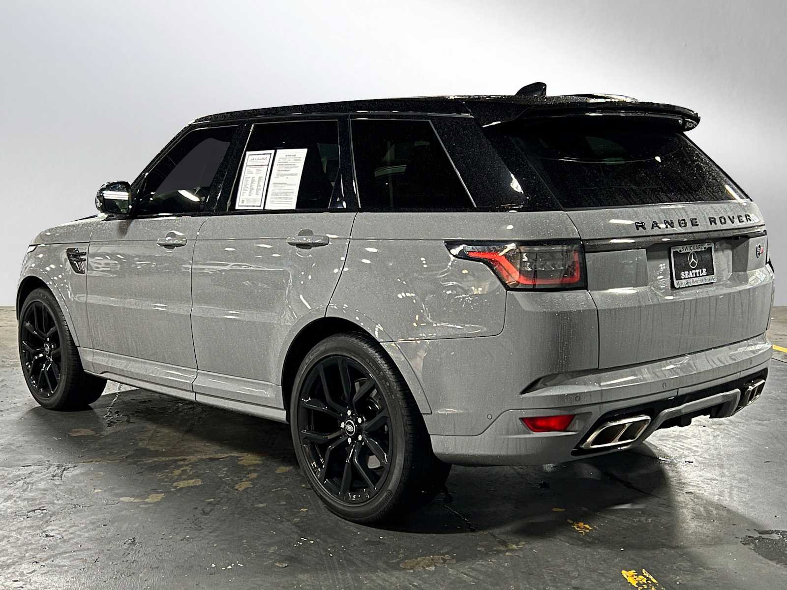 Used 2021 Land Rover Range Rover Sport SVR Carbon Edition image 5